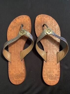 Women's Tory Burch Thora Sandals Flip-flops Size 7M